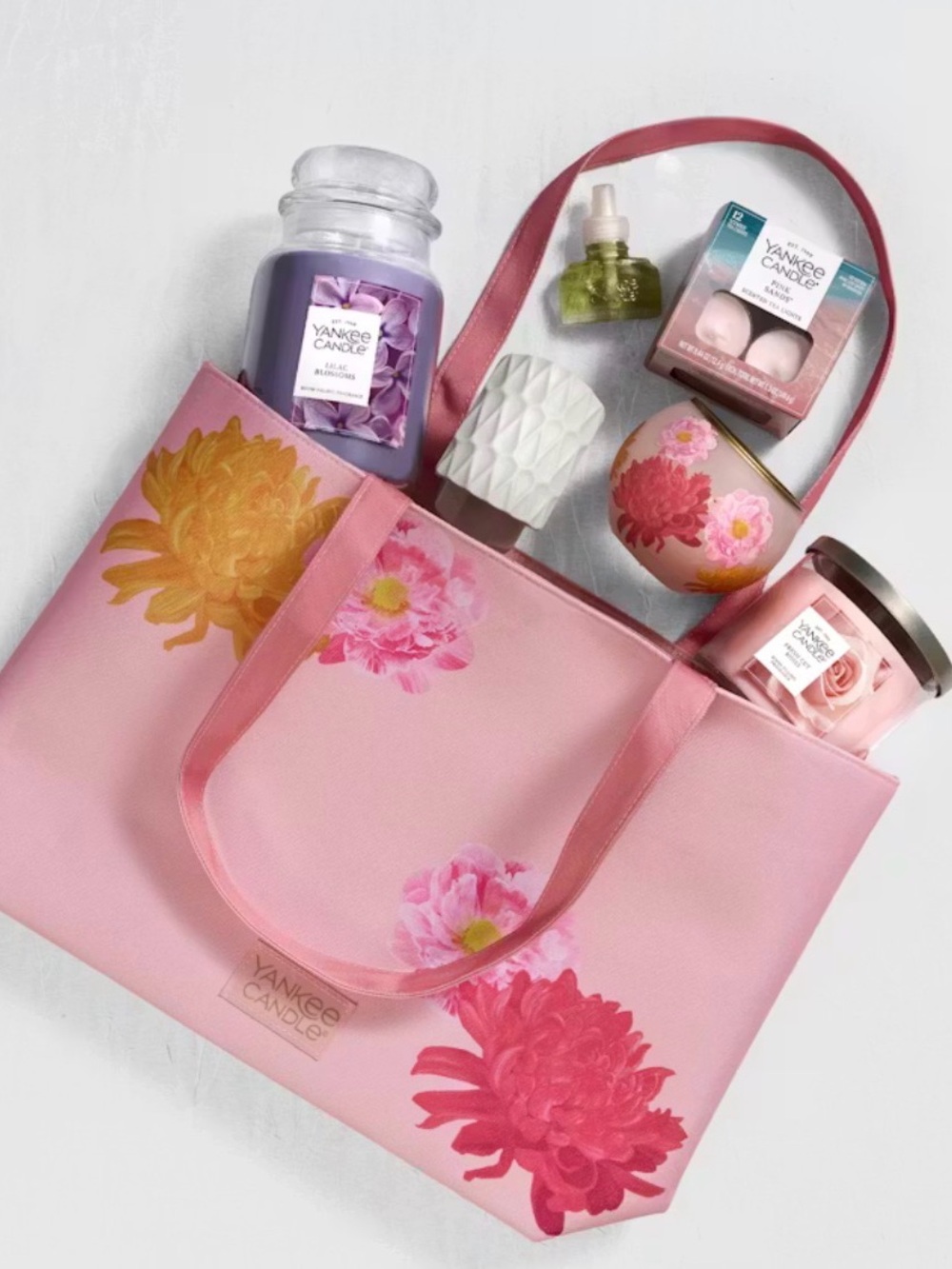 Yankee Candle Pink Floral Gift Tote w/ Matching Pink Candle Holder & Set